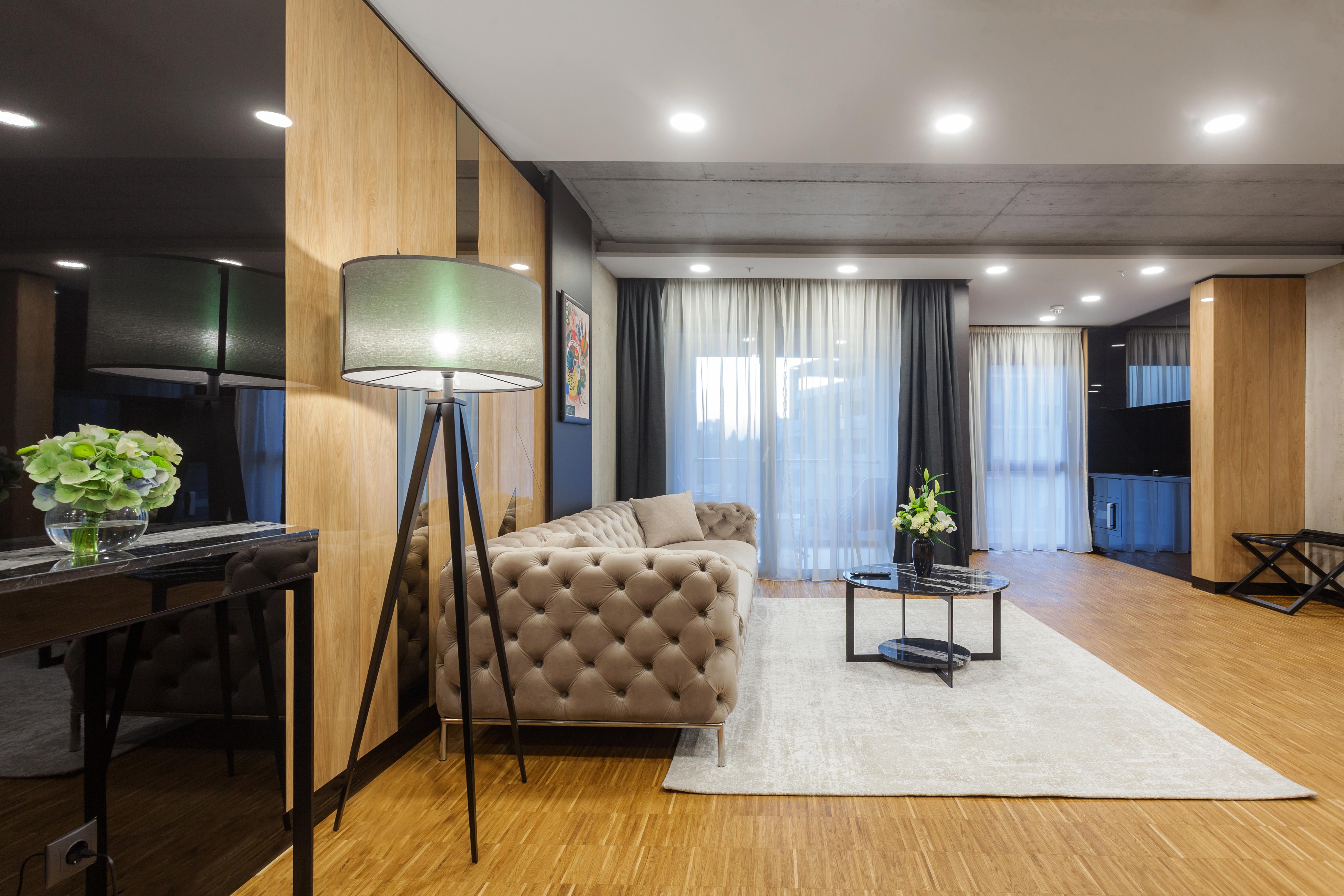 Hotel Platinia Cluj-Napoca Ngoại thất bức ảnh A living room in a modern apartment