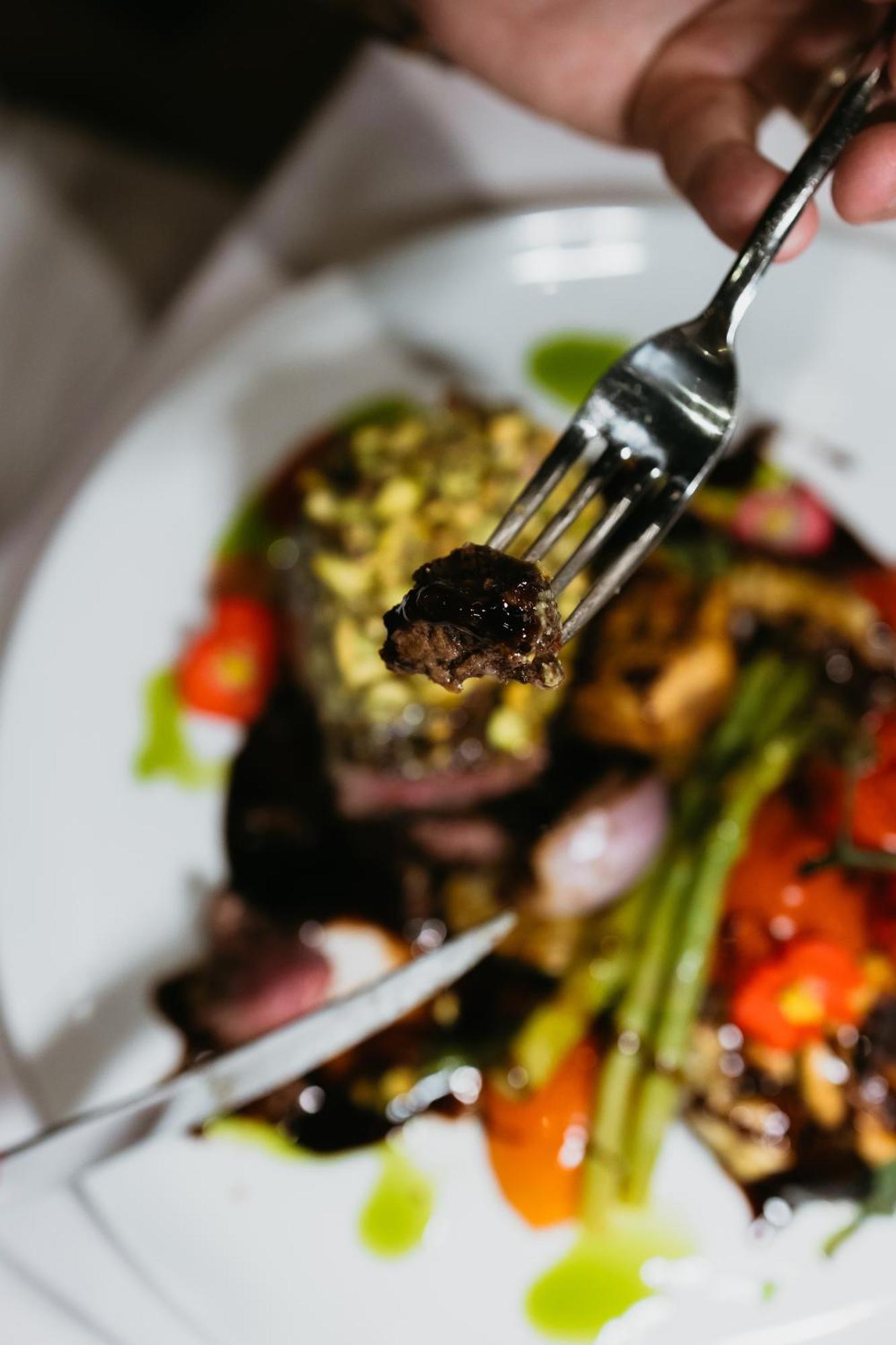 Hotel Platinia Cluj-Napoca Ngoại thất bức ảnh A piece of falafel on a fork